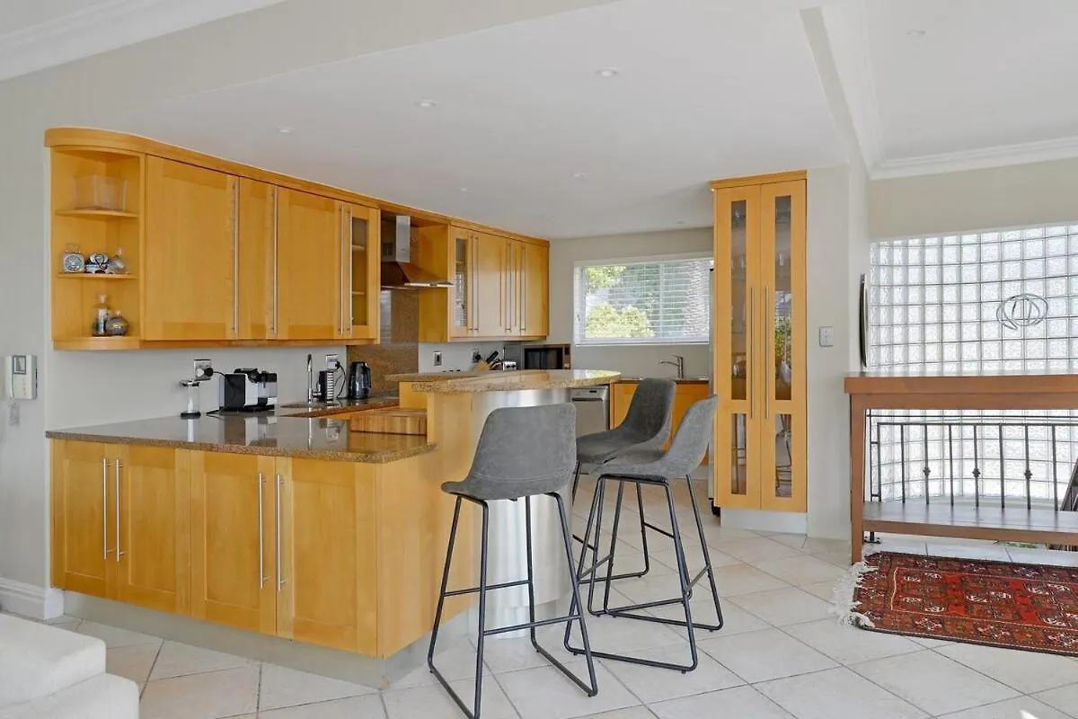 Elegant Camps Bay Villa With Pool 150M To Beach Cape Town 0*,