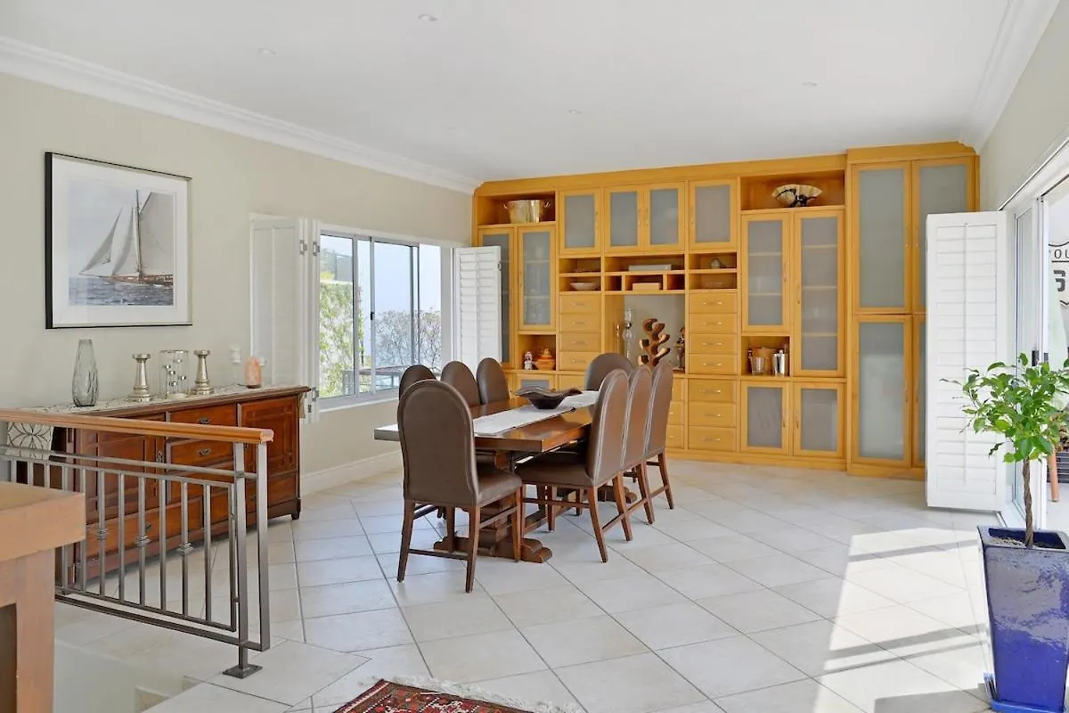 Elegant Camps Bay Villa With Pool 150M To Beach Cape Town Holiday home