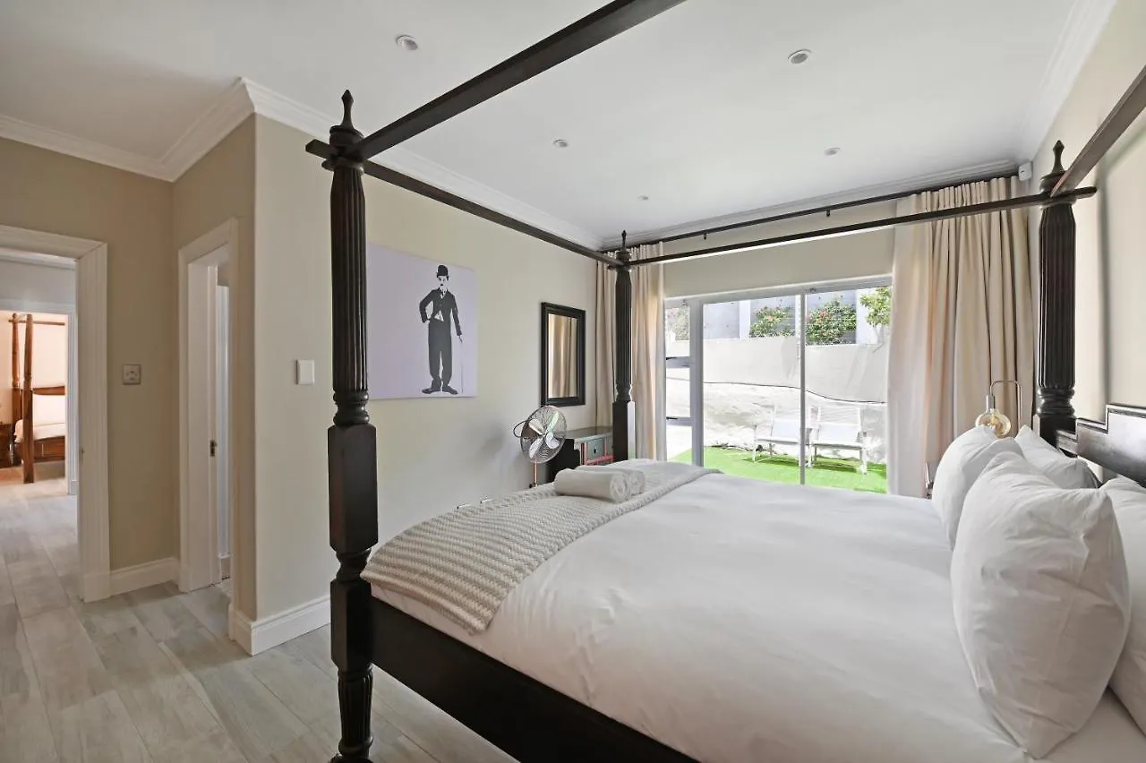 Holiday home Elegant Camps Bay Villa With Pool 150M To Beach Cape Town South Africa