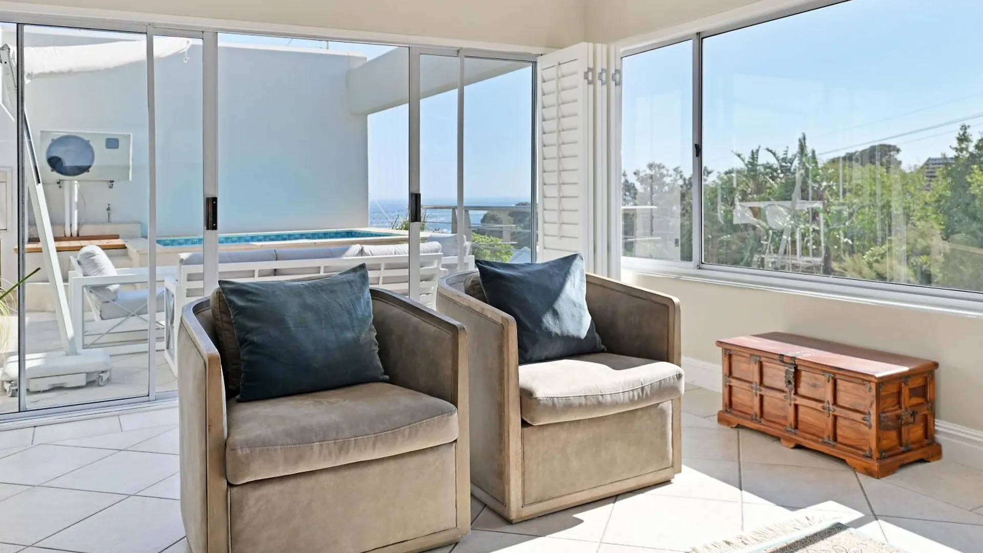 Holiday home Elegant Camps Bay Villa With Pool 150M To Beach Cape Town